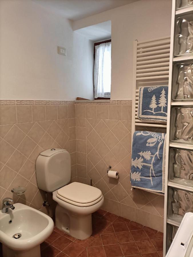 Locazione Turistica La Gesualda Daire Castelnuovo Magra Dış mekan fotoğraf